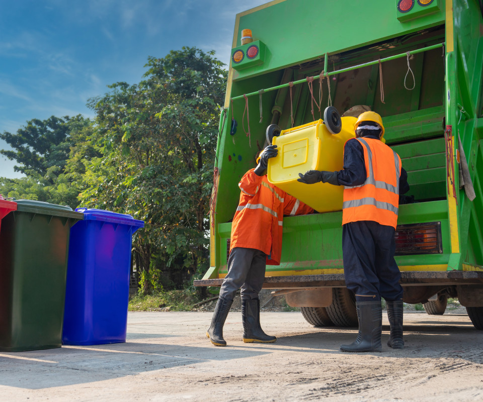 Waste disposal vehicle